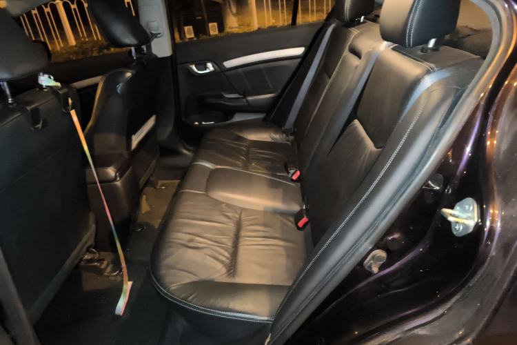 Used Honda Civic 2012 1.8L automatic luxury edition
