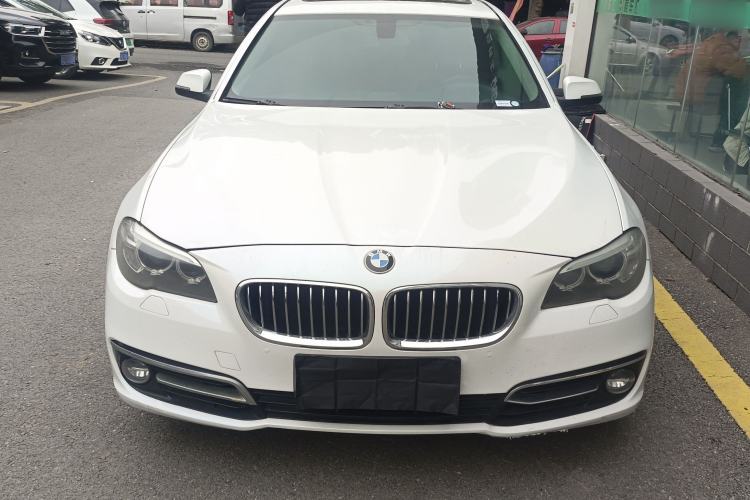Used BMW 5 Series 2014 525Li Leading Model
