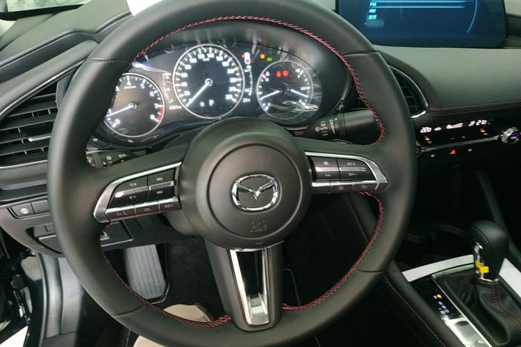 Used Mazda Mazda 3 Axela 2025 Model, 2.0L Automatic, Quality Excellence Edition