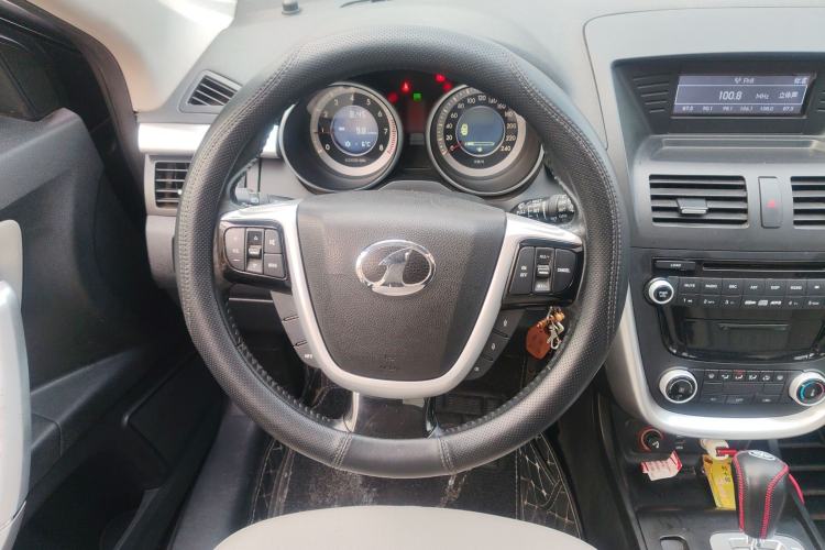 Used Bestune X80 2013 2.0L automatic comfort version
