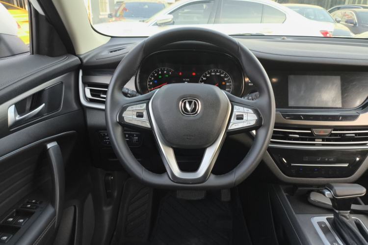 Used CHANGAN CS35PLUS 2020 1.4T DCT Yue Lian Blue Whale Edition
