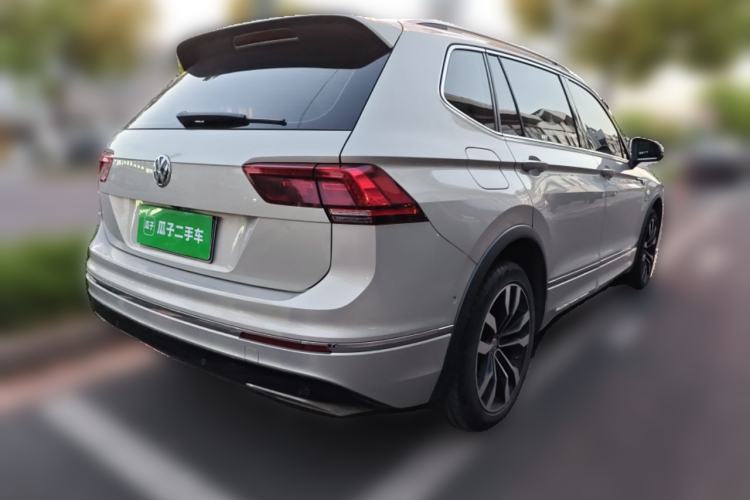 Used Volkswagen Tiguan L 2019 330TSI Automatic Two-Wheel Drive R-Line Flagship Model China VI Standard

