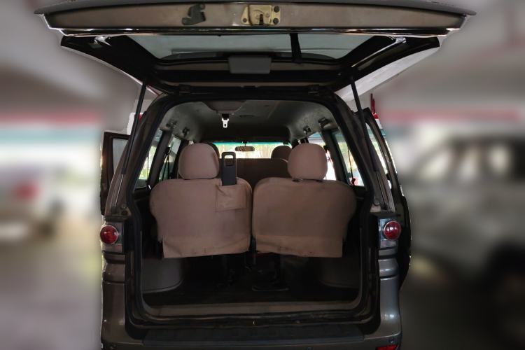 Used FORTHING Lingzhi 2017 V3 1.5L 7-seater Standard Model Trunk