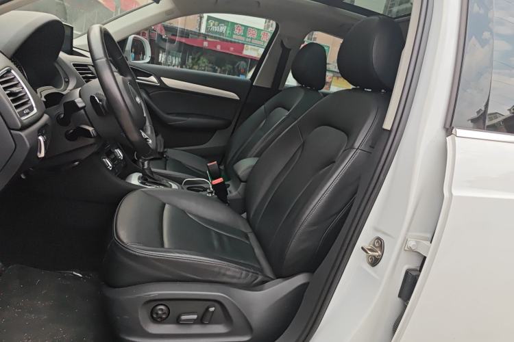 Used Audi Q3 2013 35 TFSI quattro Technology Edition Left Front Seat