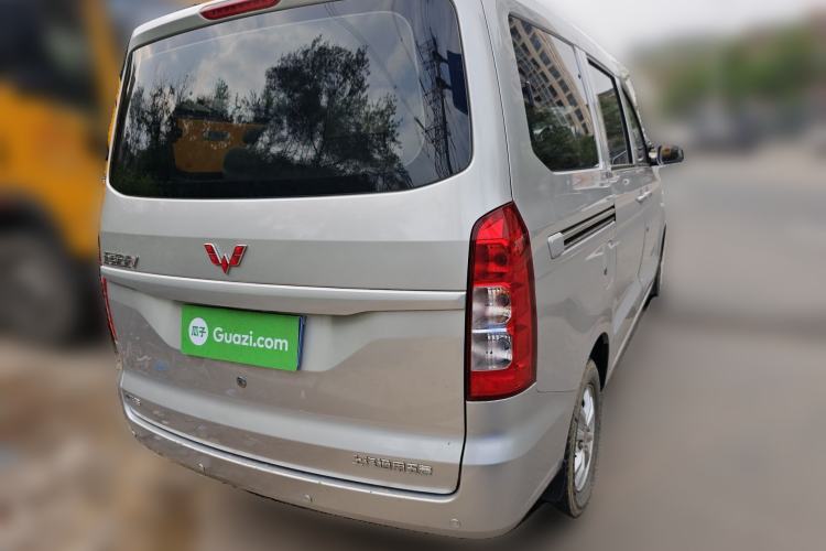 Used Wuling Hongguang V 2022 1.5L Enjoy Edition Electric-Powered LAR
