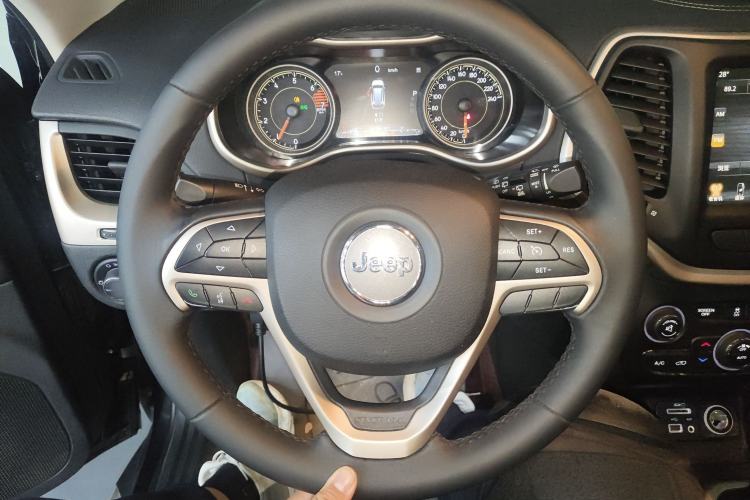 Used Jeep Cherokee 2017 2.4L Leading Smart Edition