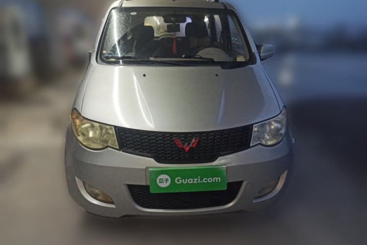 Used Wuling Hongguang 2013 1.5L Standard Version
