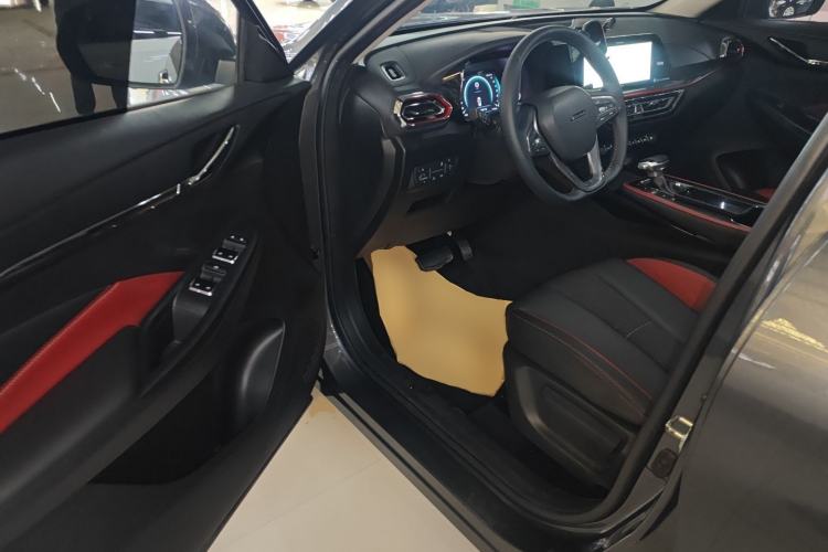 Used CHANGAN OSHAN X5 2021 1.5T DCT Prestige Edition Driver Seat