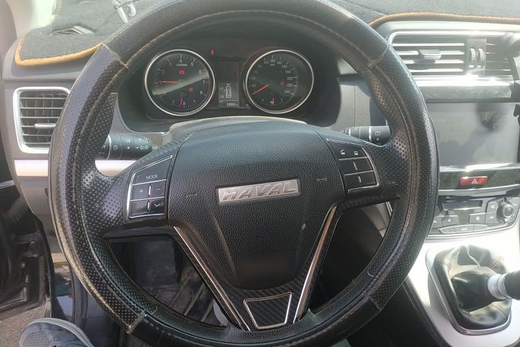 Used Haval M6 2019 1.5T Manual Two-Wheel Drive Urban Version China VI Standard Steering Wheel
