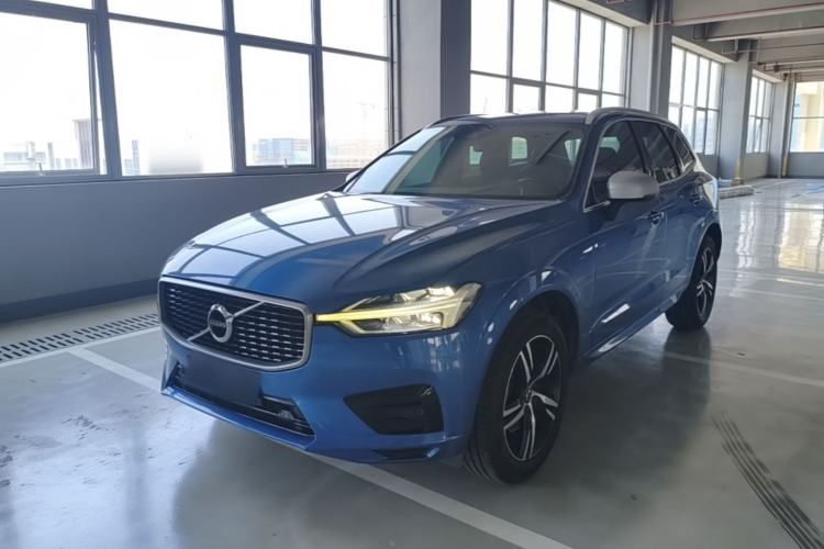 Used Volvo XC60 2019 T5 4x4 Smart & Dynamic Sport Edition China VI Standard Front Left 45 Deg