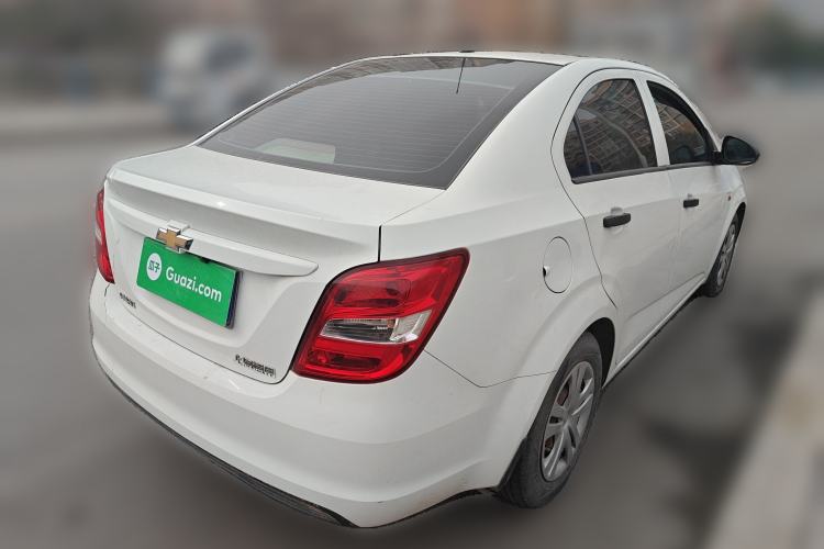 Used Chevrolet Aveo Sonic 2014 Sedan 1.4SL AT Fashion Edition
