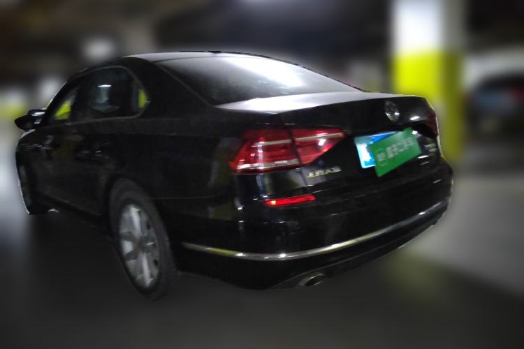 Used Volkswagen Passat 2017 330TSI DSG Luxury Edition
