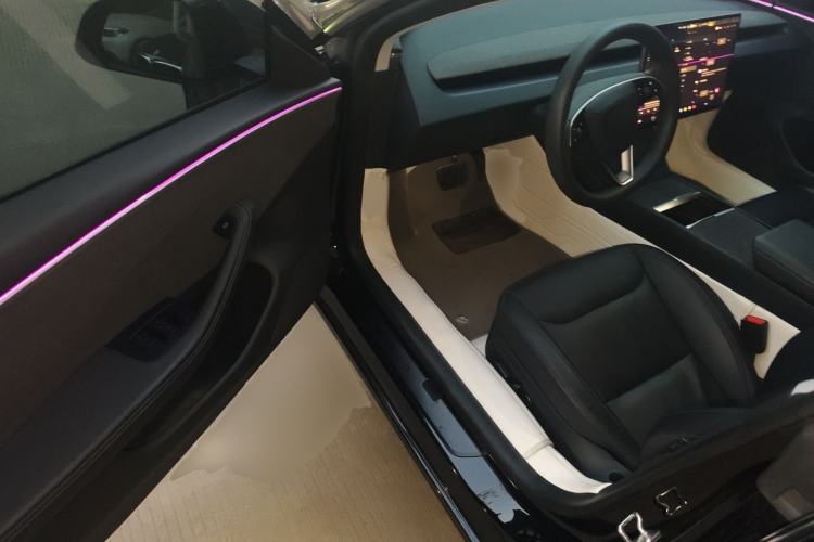 Used Tesla Model 3 2023 Long-Range All-Wheel-Drive Version