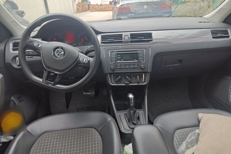 Used Volkswagen Santana 2016 1.6L Automatic Comfort Edition
