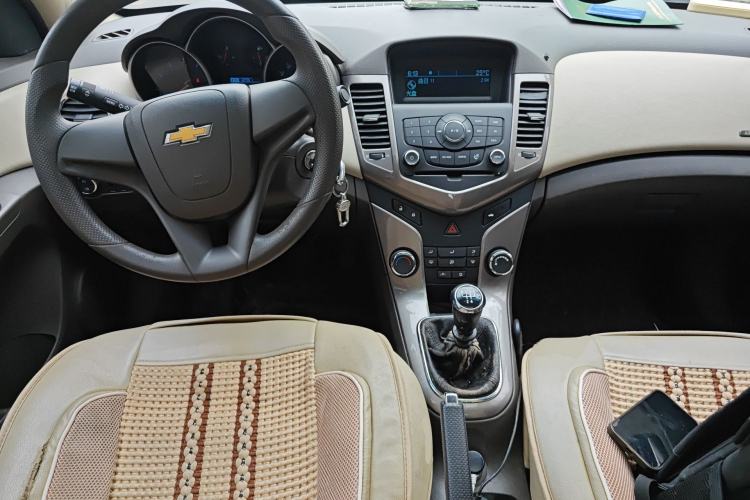 Used Chevrolet Cruze 2015 1.5L Classic SE MT