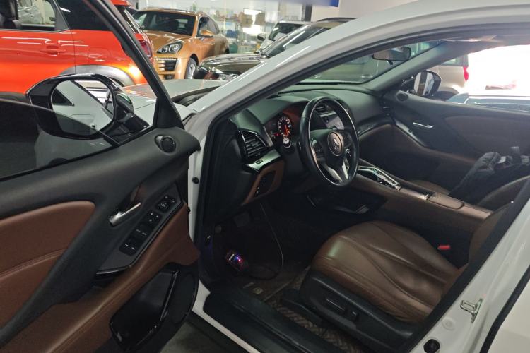 Used Acura CDX 2019 1.5T Two-Wheel Drive Deluxe Edition
