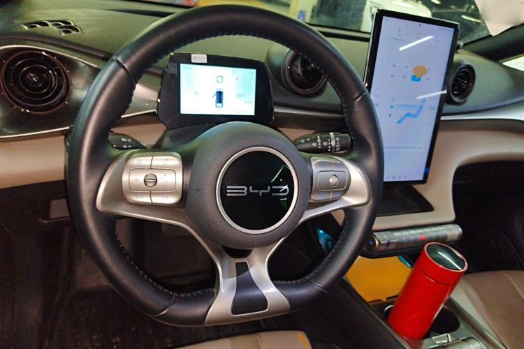 Used BYD Dolphin 2023 420 km Fashion Edition Steering Wheel