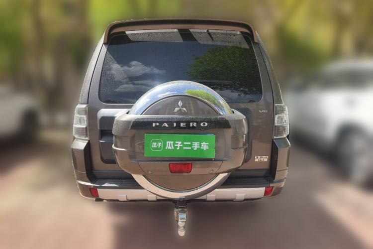 Used Mitsubishi Pajero 2011 3.0L Elite Edition Rear