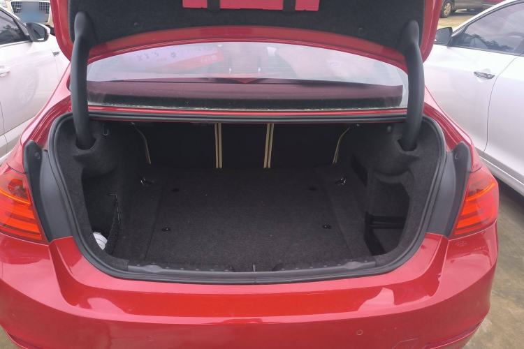 Used BMW 3 Series 2015 320Li Luxury Edition Fashion Model
