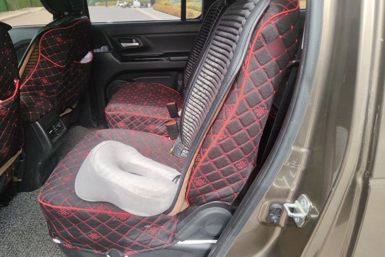 Used CHANGAN OSHAN X70A 2018 1.5L Manual Standard Edition
