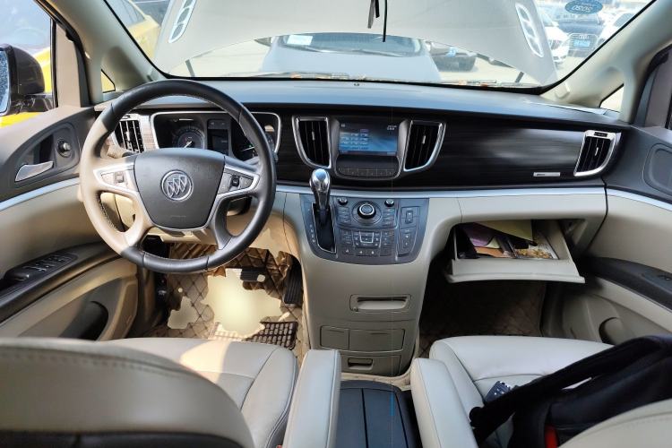 Used Buick GL8 2013 3.0L XT Luxury Business Flagship Edition