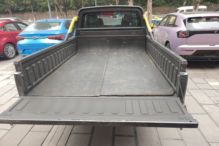 Used Wuling Zhengtu 2021 1.5L Adventure LAR Trunk