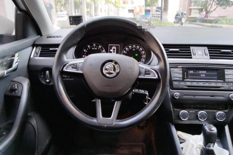 Used Skoda Octavia 2016 1.6L Automatic Smart Drive Edition