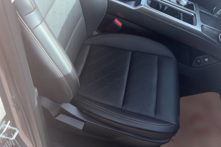 Used Haval DARGO 2022 1.5T DCT Two-Wheel Drive Labrador Edition Right Front Seat