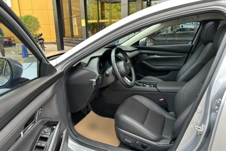 Used Mazda 3 Axela 2021 2.0L Automatic Zhi Rui Edition
