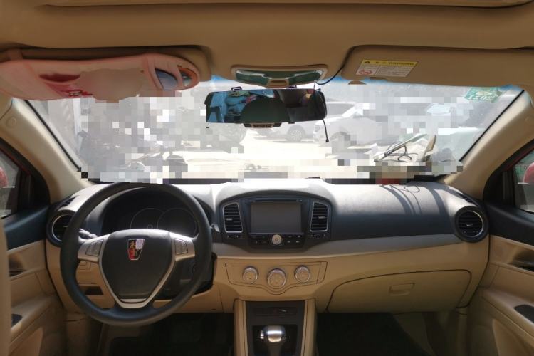 Used Roewe 350 2015 1.5L Automatic Luxury Sunroof Edition Center Console