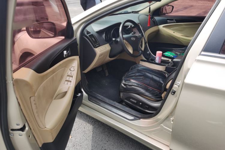 Used Hyundai Sonata 2013 2.0L Automatic Luxury Edition
