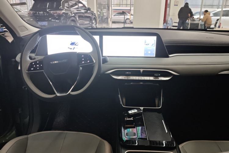 Used Venucia V DD-i 2023 110 km iE Version