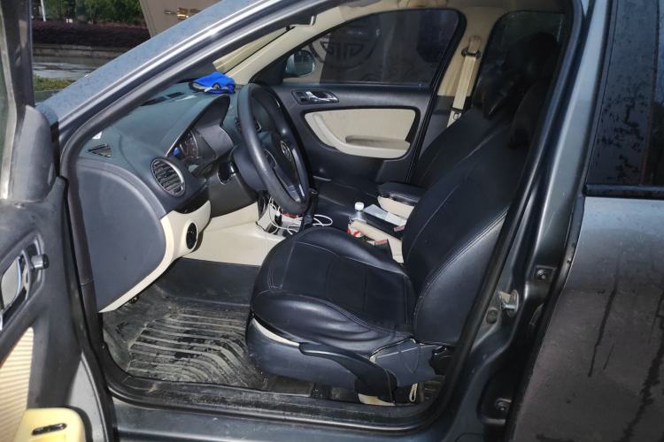 Used Volkswagen Lavida 2011 1.6L Manual Joy Version Left Front Seat