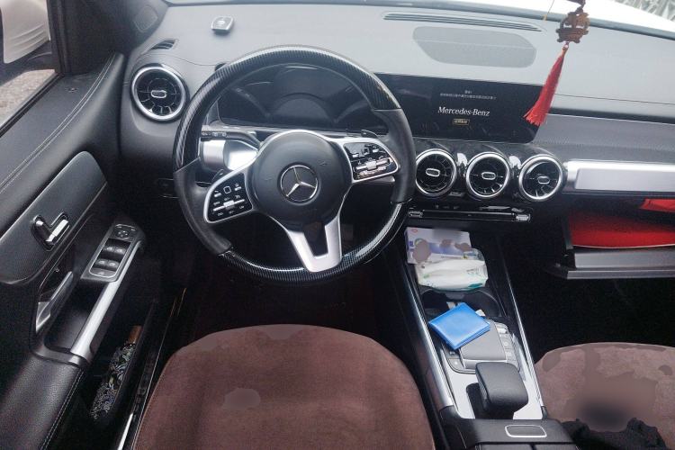 Used Mercedes-Benz GLB 2020 GLB 180 Dynamic Edition Steering Wheel