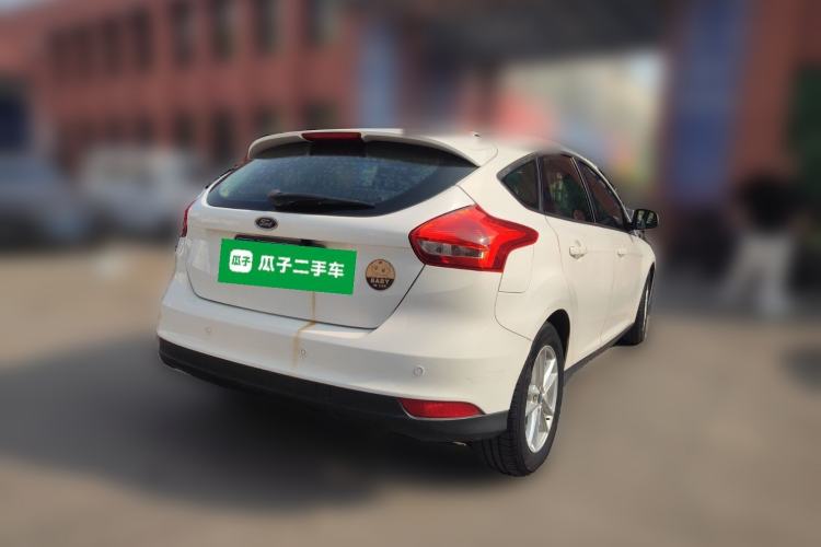 Used Ford Focus 2015 Hatchback 1.6L Automatic Fashion Edition
