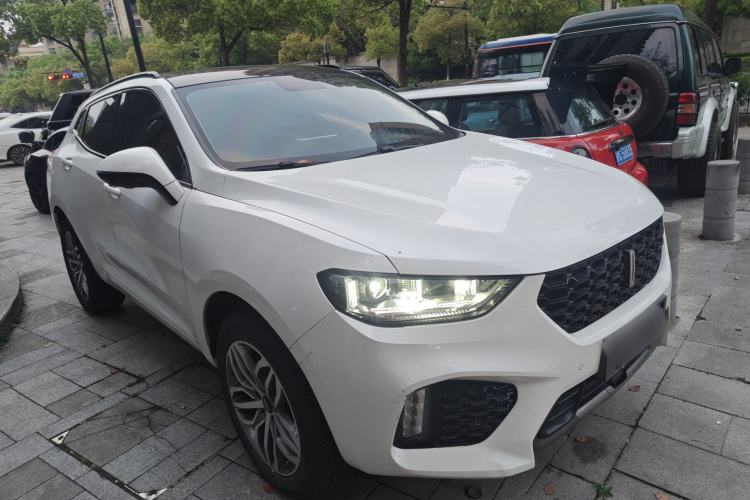 Used Wey VV5 2017 2.0T Ultra-Luxury Version Front Right 45 Deg