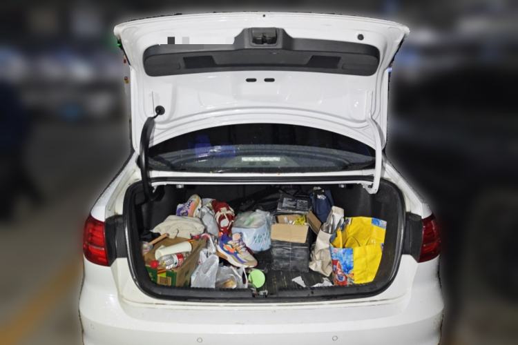 Used Volkswagen Sagitar 2015 1.6L Automatic Comfort Model Trunk