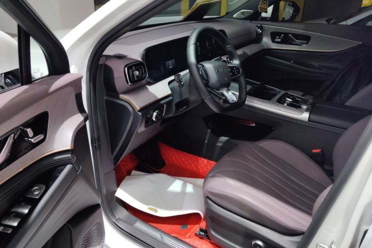 Used Chery Tiggo 9 2025 2.0T Automatic Two-Wheel Drive Luxury Edition 5 Seats