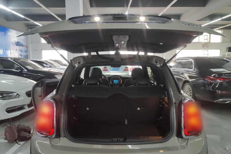 Used MINI 2018 1.5T COOPER Racing Driver Trunk