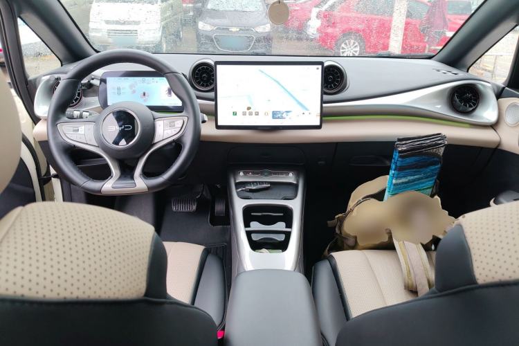 Used BYD Dolphin 2025 Intelligent Driving Version 410 km Fashion Edition Center Console