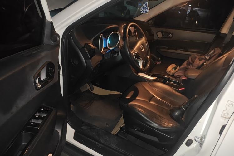 Used GAC Trumpchi GS5 2012 2.0L Automatic Two-Wheel Drive Anniversary Edition Driver Seat