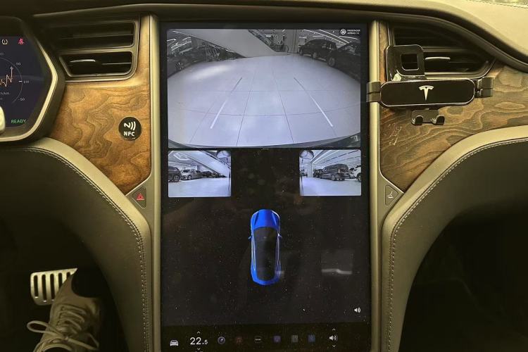 Used Tesla Model S 2017 S 75D Standard Range Edition Interior 4