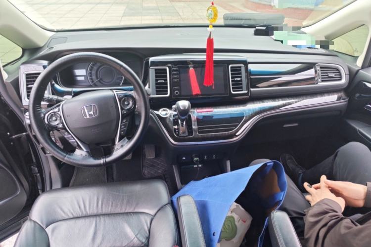 Used Honda Elysion 2019 2.0L Hybrid Luxury Edition
