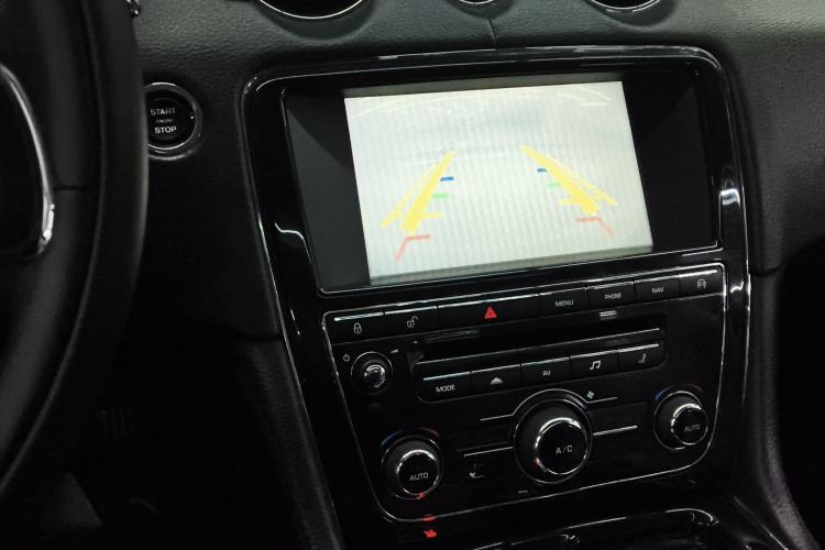 Used Jaguar XJ 2014 XJL 2.0T Two-Wheel-Drive Elegant Business Edition