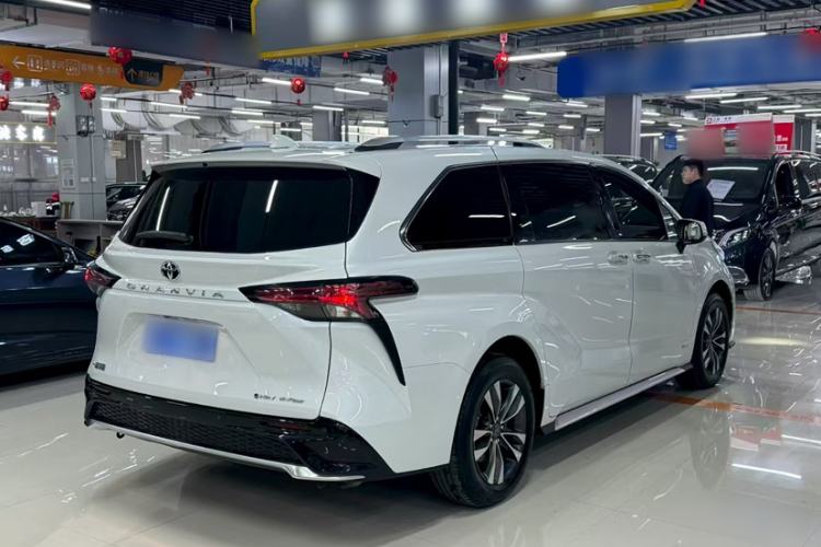 Used Toyota Granvia 2024 2.5L Hybrid Prestige PLUS Four-Wheel Drive Version Exterior 5