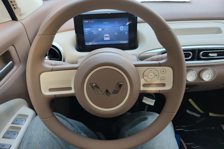 Used Wuling Hongguang MINIEV 2025 Four-Door Version Advanced Edition
