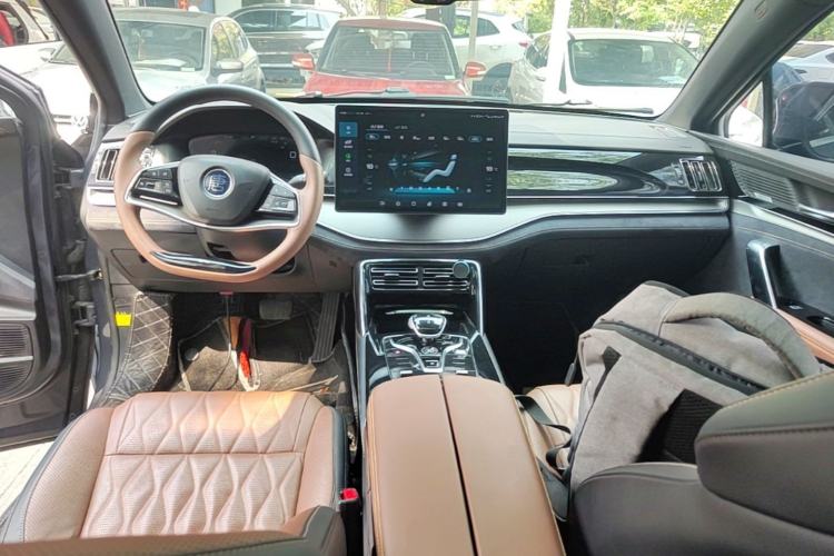 Used BYD Tang New Energy 2021 EV Four-Wheel Drive High-Performance Luxury Model
