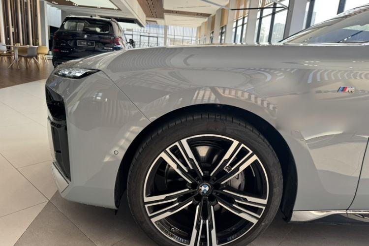 Used BMW 7 Series 2023 740Li Leading Model M Sport Package