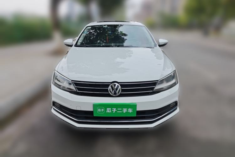 Used Volkswagen Sagitar 2018 1.6L Manual Comfort Model Front