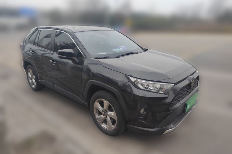 Used Toyota RAV4 2020 2.0L CVT 4x4 Trend Edition Front Right 45 Deg